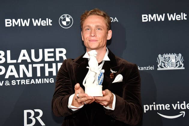 Matthias Schweighoefer at the Blue Panther TV Streaming Award 2022 ceremony formerly Bavarian Television Award on 19 10 2022 in Munich Blue Panther TV Streaming Award 2022 ceremony in Munich
