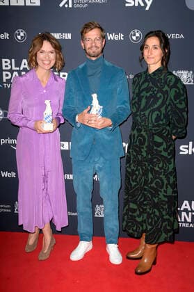 Julia Mehnert, Joko Winterscheidt and Mitra Polzin at the presentation of the Blue Panther TV Streaming Award 2022 at BMW Welt Munich, 19 10 2022 Foto:xF.xKernx xFuturexImage