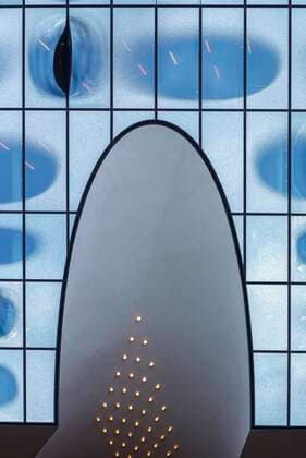 Creative Highlights World Außenfassade der Elbphilharmonie mit Blick in die Besuchergalerie, Detail, Hamburg, Deutschland, Europa *** External facade the Elbphilharmonie with View in the visitor gallery, Detail, Hamburg, Germany, Europe Copyright: imageBROKER/HelmutxMeyerxzurxCapellen ibxmzc08660081.jpg