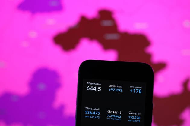 Coronavirus in Germany Covid 19 Robert Koch Institute dashboard 21 10 2022, Robert Koch Institute 7 days incidence 644.5 7 days number of cases 536 475 COVID 19 cases 35 098 062 addition by 92 293 compared to previous day COVID 19 deaths 152 278 addition by 178 compared to previous day xMSx