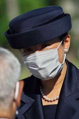 Kaiserin Masako beim Besuch des Nationalfriedhofs im Peace Memorial Park. Itoman , 22.10.2022 *** Empress Masako visiting the National Cemetery in Peace Memorial Park Itoman , 22 10 2022 Foto:xK.xNarax xFuturexImage