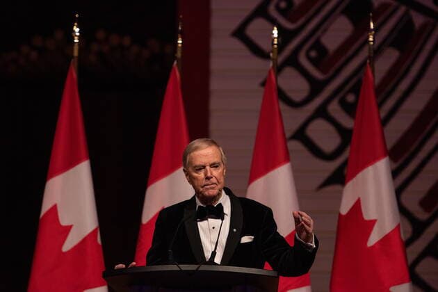 October 22, 2022, Gatineau, PQ, Canada: Retired Senior Parliamentary Editor for CBC Don Newman delivers remarks before presenting the Charles Lynch award at the Parliamentary Press Gallery Dinner at the Museum of History in Gatineau, Que., on Saturday, Oct. 22, 2022. Gatineau Canada  - ZUMAc35_ 20221022_zaf_c35_036 Copyright: xSpencerxColbyx