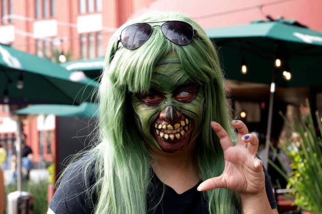 October 22, 2022, Mexico City, Mexico: Thousands of undead participated in the Zombie March, from the Monument to the Revolution to the Zocalo in Mexico City. on October 22, 2022 in Mexico City, Mexico Mexico City Mexico - ZUMAe321 20221022_zia_e321_094 Copyright: xeyepixx