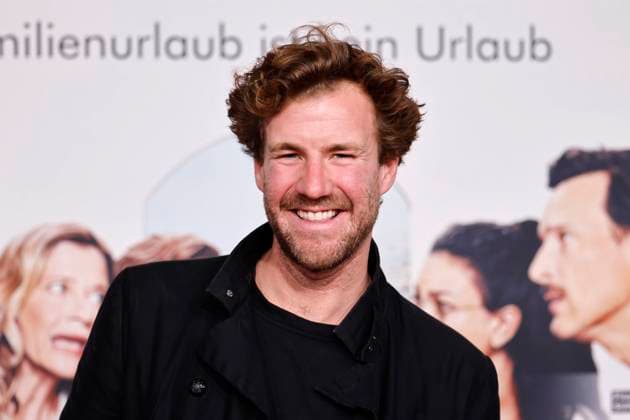 Entertainer Luke Mockridge bei der Premiere des Kinofilms Der Nachname im Cinedom Kino. Köln, 09.10.2022 NRW Deutschland *** Entertainer Luke Mockridge at the premiere of the feature film The Last Name at the Cinedom cinema Cologne, 09 10 2022 NRW Germany Copyright: xChristophxHardtx