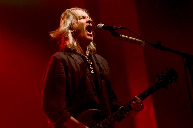 Justin Sullivan of New Model Army live at a concert of the 40th Anniversary Tour at Capitol Hannover, 23 10 2022 Foto:xN.xHeuselx xFuturexImage