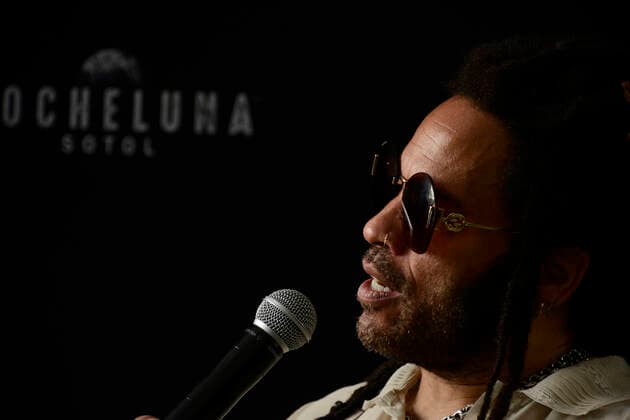 October 25, 2022, Mexico City, Mexico: American singer Lenny Kravitz attends a press conference to promote Nocheluna sotol at Four Season Hotel. on October 25, 2022 in Mexico City, Mexico. Mexico City Mexico - ZUMAe321 20221025_zia_e321_018 Copyright: xCarlosxTischler EyepixxGroupx