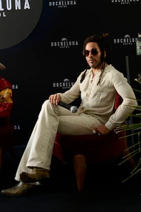 October 25, 2022, Mexico City, Mexico: American singer Lenny Kravitz attends a press conference to promote Nocheluna sotol at Four Season Hotel. on October 25, 2022 in Mexico City, Mexico. Mexico City Mexico - ZUMAe321 20221025_zia_e321_019 Copyright: xCarlosxTischler EyepixxGroupx