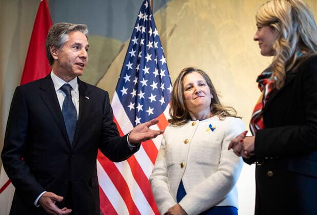 October 27, 2022, Ottawa, ON, CAN: U.S. Secretary of State Antony Blinken meets with Deputy Prime Minister and Minister of Finance Chrystia Freeland and Minister of Foreign Affairs Mo lanie Joly during his official visit to Canada, at Cafe Ukraine in Ottawa, on Thursday, Oct. 27, 2022. Ottawa CAN  - ZUMAc35_ 20221027_zaf_c35_014 Copyright: xJustinxTangx