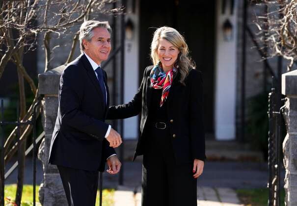 News Bilder des Tages October 27, 2022, Ottawa, ON, CAN: Minister of Foreign Affairs Melanie Joly and US Secretary of State Antony Blinken meet at 7 Rideau Gate for a bilateral meeting in Ottawa, on Thursday, Oct. 27, 2022. Ottawa CAN  - ZUMAc35_ 20221027_zaf_c35_028 Copyright: xSeanxKilpatrickx