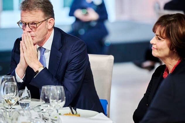 Christian Sewing and Nicola Leibinger Kammüller at the German Elite SME Award 2022 EUR, Germany, Berlin,27 10 2022 Christian Sewing, Chairman of the Board of Deutsche Bank and Nicola Leibinger Ka