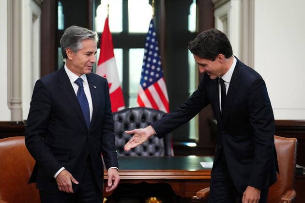 October 27, 2022, Ottawa, ON, CANADA: US Secretary of State Antony Blinken and Prime Minister Justin Trudeau take part in a bilateral meeting, in Ottawa, Thursday, Oct. 27, 2022. Ottawa CANADA  - ZUMAc35_ 20221027_zaf_c35_086 Copyright: xSeanxKilpatrickx
