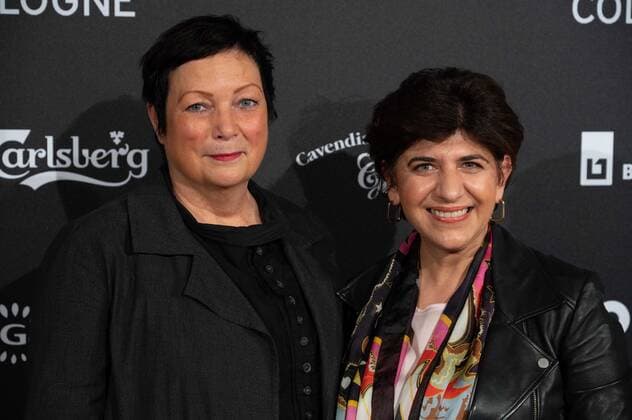 f l Martina RICHTER, director of Fil Festival Cologne, Berivan AYMAZ, MdL, Buendnis 90 die Gruenen, 2 deputy president of the state parliament of NRW, red carpet, red carpet show, arrival, arrival, Film Festival Cologne awards in Cologne, 27 10 2022