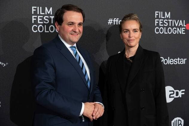 f l Nathanael LIMINSKI, Head of the State Chancellery NRW, Nina HOSS, actress, red carpet, red carpet show, arrival, arrival, Film Festival Cologne awards in Cologne, 27 10 2022