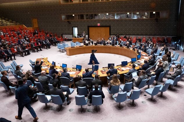 News Themen der Woche KW43 News Bilder des Tages (221027) -- UNITED NATIONS, Oct. 27, 2022 -- Photo taken on Oct. 27, 2022 shows a UN Security Council meeting at the UN headquarters in New York. The UN Security Council on Thursday adopted a resolution to renew the mandate of the UN Mission for the Referendum in Western Sahara (MINURSO) for another year, till Oct. 31, 2023. ( Handout via Xinhua) UN-SECURITY COUNCIL-MANDATE OF UN MISSION FOR WESTERN SAHARA-RENEWAL EvanxSchneider UNxPhoto 