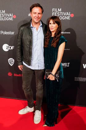Anna Schütz with company at the Film Festival Cologne Awards at the 32 Film Festival Cologne 2022 at E Werk Cologne, 27 10 2022. Foto:xR.xSchmiegeltx xFuturexImage