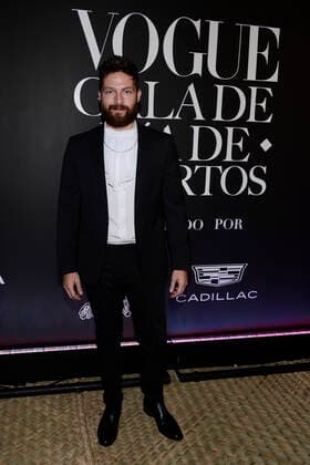 Day Of The Dead Vogue Gala Black Carpet October 27, 2022, Mexico City, Mexico: Eddy Vilard attends the black carpet of Day of the Dead Gala by Vogue at National Numismatic Museum. on October 27, 2022, Mexico City, Mexico. (Photo by Carlos Tischler Eyepix Group) Copyright: xCarlosxTischler xEyepixxGroupx CT_27102022_79827