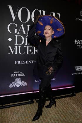 Day Of The Dead Vogue Gala Black Carpet October 27, 2022, Mexico City, Mexico: kunno attends the black carpet of Day of the Dead Gala by Vogue at National Numismatic Museum. on October 27, 2022, Mexico City, Mexico. (Photo by Carlos Tischler Eyepix Group) Copyright: xCarlosxTischler xEyepixxGroupx CT_27102022_79873