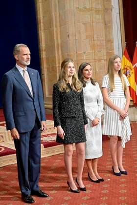 Spanish King Felipe VI and Queen Letizia with daughters Princess of Asturias Leonor de Borbon and Sofia de Borbon during an audience with the awarded the Asturias medal 2022 in Oviedo, on Friday 28 October 2022 Cordon Press