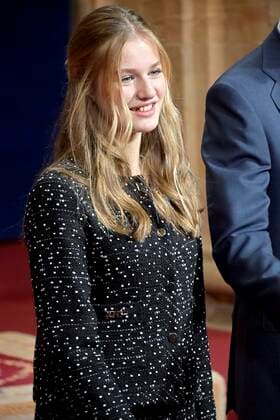 Spanish King Felipe VI and Queen Letizia with daughters Princess of Asturias Leonor de Borbon and Sofia de Borbon during an audience with the awarded the Asturias medal 2022 in Oviedo, on Friday 28 October 2022 Cordon Press