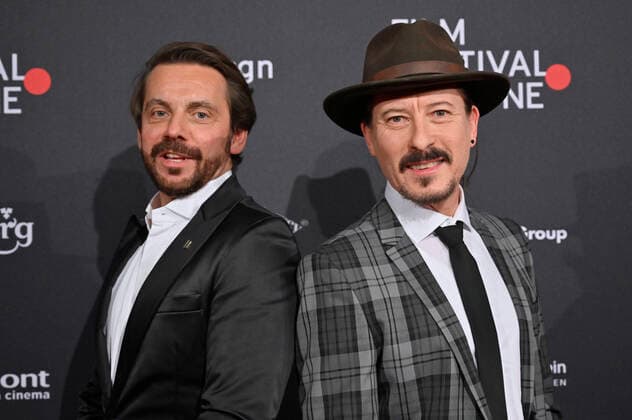 Romano Brusa and Dean Baykan at the Film Festival Cologne Awards at the 32 Film Festival Cologne 2022 at E Werk Cologne, 27 10 2022. Foto:xD.xAnoraganingrumx xFuturexImage