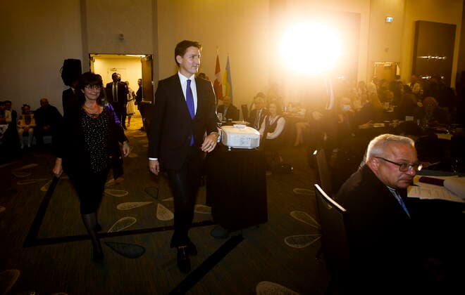 October 28, 2022, WINNIPEG, MB, CANADA: Prime Minister Justin Trudeau attends and speaks at the opening ceremony of the Triennial Congress of Ukrainian Canadians at the Delta hotel in Winnipeg, Friday, Oct. 28, 2022. WINNIPEG CANADA  - ZUMAc35_ 20221028_zaf_c35_060 Copyright: xJohnxWoodsx