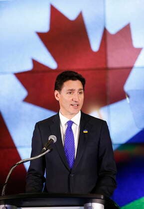 October 28, 2022, WINNIPEG, MB, CANADA: Prime Minister Justin Trudeau attends and speaks at the opening ceremony of the Triennial Congress of Ukrainian Canadians at the Delta hotel in Winnipeg, Friday, Oct. 28, 2022. WINNIPEG CANADA  - ZUMAc35_ 20221028_zaf_c35_064 Copyright: xJohnxWoodsx