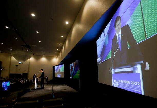 October 28, 2022, WINNIPEG, MB, CANADA: Prime Minister Justin Trudeau attends and speaks at the opening ceremony of the Triennial Congress of Ukrainian Canadians at the Delta hotel in Winnipeg, Friday, Oct. 28, 2022. WINNIPEG CANADA  - ZUMAc35_ 20221028_zaf_c35_065 Copyright: xJohnxWoodsx