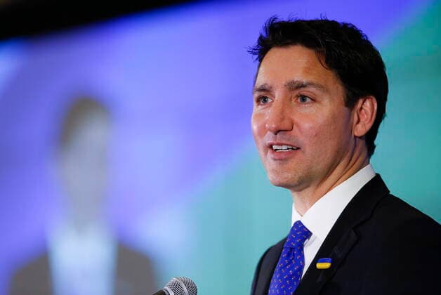 October 28, 2022, WINNIPEG, MB, CANADA: Prime Minister Justin Trudeau attends and speaks at the opening ceremony of the Triennial Congress of Ukrainian Canadians at the Delta hotel in Winnipeg, Friday, Oct. 28, 2022. WINNIPEG CANADA  - ZUMAc35_ 20221028_zaf_c35_067 Copyright: xJohnxWoodsx