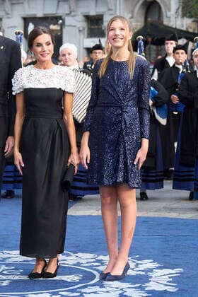 28-10-2022 Campoamor Princess Leonor and King Felipe and Queen Letizia and Princess Sofia attend the 2022 Princess of Asturias award ceremony at the Campoamor theatre in Oviedo. No Spain Â  Copyright: xPPEx