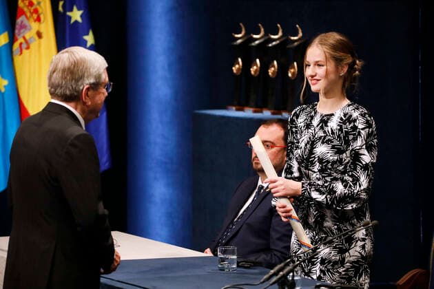 28-10-2022 Campoamor Princess Leonor and International Olympic Committee (IOC) president Thomas Bach attend the 2022 Princess of Asturias award ceremony at the Campoamor theatre in Oviedo. No Spain Â  Copyright: xPPEx