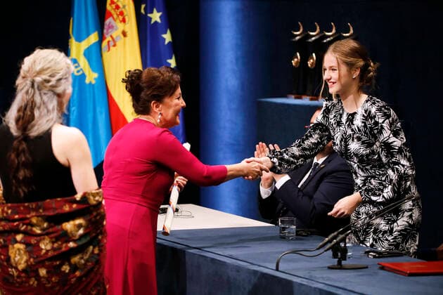 Entertainment Bilder des Tages 28-10-2022 Campoamor Princess Leonor and Flamenco singer Carmen Linares and Flamenco dancer Maria Pages laureates for Arts attend the 2022 Princess of Asturias award ceremony at the Campoamor theatre in Oviedo. No Spain Â  Copyright: xPPEx