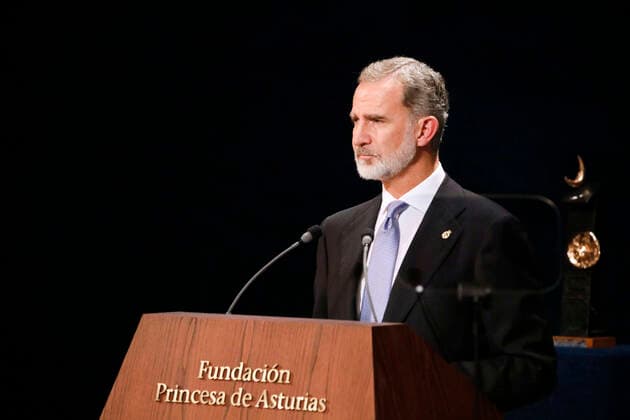 28-10-2022 Campoamor Princess Leonor and King Felipe and Queen Letizia and Princess Sofia attend the 2022 Princess of Asturias award ceremony at the Campoamor theatre in Oviedo. No Spain Â  Copyright: xPPEx