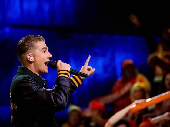 2022 10 29 21 54 39 BAARN Mart Hoogkamer sings the new football national anthem during the live show of I Want Your Song ANP REMKO DE WAAL netherlands out belgium out  Copyright: xx x456932653x originalFilename: 456932653.jpg