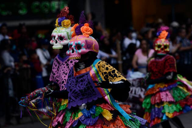 Mexiko, Feierlichkeiten zum Tag der Toten Great Day of the Dead Parade Mexico: The Navel of the Moon October 29, 2022, Mexico City, Mexico: Participants take part during the Great Day of the Dead Parade Mexico: The navel of the moon one of the most representative activities of the Day of the Dead festivities at Reforma Avenue. on October 29, 2022, Mexico City, Mexico. (Photo by Carlos Tischler Eyepix Group) Copyright: xCarlosxTischler EyepixxGroupx CT_29102022_80114