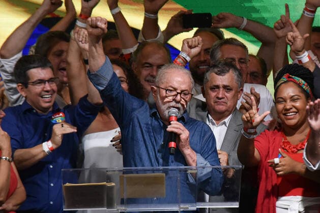 Bilder des Jahres 2022, News 10 Oktober News Themen der Woche KW43 News Bilder des Tages SÃO PAULO, SP - 30.10.2022: SEGUNDO TURNO ELEIÇÕES 2022 SP - The president-elect of Brazil, Luiz Inácio Lula da Silva, (PT) makes a statement to the press in São Paulo, this Sunday, (30) after the counting of votes. x2286030x  RobertoxCasimiro