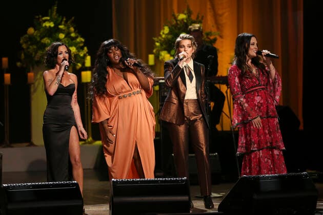 Nashville, Tenn. The Highwomen, Amanda Shires, Brittney Spencer, Brandi Carliile, and Natalie Hemby, perform during the Coal Miner s Daughter A Celebration of the Life and Music of Loretta Lynn at the Grand Ole Opry in Nashville, Tenn. Credit: Jamie Gilliam The Photo Access USA - 2022 - Coal Miner s Daughter A Celebration of the Life and Music of Loretta Lynn in Nashville, Tennessee.  Copyright: xJamiexGilliamx