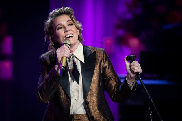 Nashville, Tenn. Brandi Carliile performs during the Coal Miner s Daughter A Celebration of the Life and Music of Loretta Lynn at the Grand Ole Opry in Nashville, Tenn. Credit: Jamie Gilliam The Photo Access USA - 2022 - Coal Miner s Daughter A Celebration of the Life and Music of Loretta Lynn in Nashville, Tennessee.  Copyright: xJamiexGilliamx