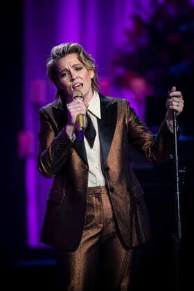 Nashville, Tenn. Brandi Carliile performs during the Coal Miner s Daughter A Celebration of the Life and Music of Loretta Lynn at the Grand Ole Opry in Nashville, Tenn. Credit: Jamie Gilliam The Photo Access USA - 2022 - Coal Miner s Daughter A Celebration of the Life and Music of Loretta Lynn in Nashville, Tennessee.  Copyright: xJamiexGilliamx