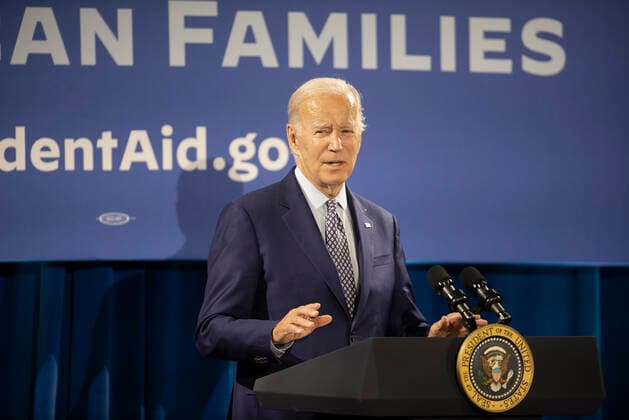 November 3, 2022, Albuquerque, New Mexico, USA: Journal .2022.U.S President Joe Biden visits CNM to address his initiative to erase student loans. Photographed on Thursday November 3 , 2022. JOURNAL Albuquerque USA - ZUMAab1_ 20221103_zaf_ab1_025 Copyright: xAdolphexPierre-Louisx