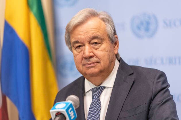 News Themen der Woche KW44 News Bilder des Tages Press Encounter with Secretary-General Antonio Guterres Secretary-General Antonio Guterres addresses press at Security Council stakeout at UN Headquarters He hailed the resumption of Black Sea Grain Initiative, praised President Recep Tayyip Erdogan, praised the Permanent Cessation of Hostilities in Ethiopia and addressed the climate emergency ahead of the UN Climate Conference COP27. New York New York United States Copyright: LevxRadin