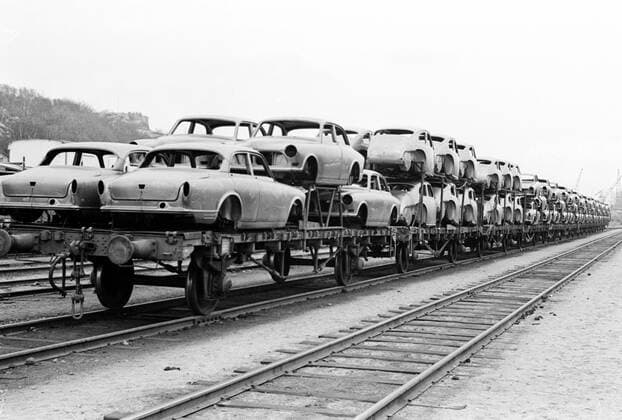 RECORD DATE NOT STATED Carriage loads with Volvo bodies Copyright: xpiemagsx swrailpie25102022-115130 !ACHTUNG AUFNAHMEDATUM GESCHÄTZT!