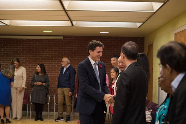 November 4, 2022, ON, CANADA: Prime Minster Justin Trudeau meets with families at the Dennis Timbrell Community Centre in Toronto, Friday, Nov. 4, 2022. CANADA  - ZUMAc35_ 20221104_zaf_c35_089 Copyright: xTijanaxMartinx