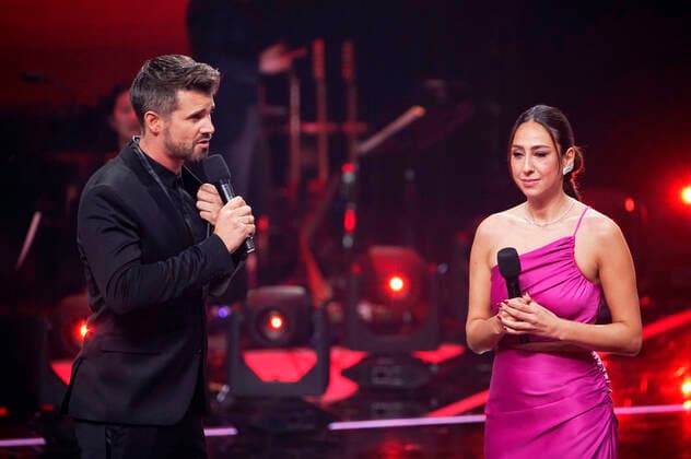 Thore Schölermann and Melissa Khalaj in the final of the 12 season of the casting show The Voice of Germany 2022 in Studio H Berlin Adlershof Berlin, 04 11 2022 Foto:xT.xBartillax xFuturexImage
