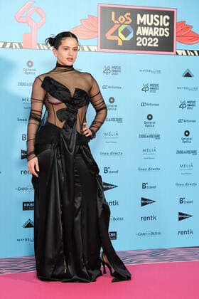 November 4, 2022, Madrid, Spain: Rosalia Vila Tobella, known simply as Rosalia attends the red carpet for the LOS40 Music Awards 2022 at the WiZink Center in Madrid. Madrid Spain - ZUMAs197 20221104_zaa_s197_145 Copyright: xAtilanoxGarciax