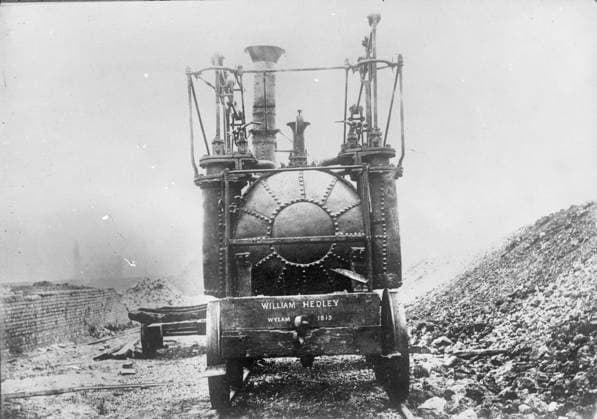 IMAGO History, Die Geburt des Eisenbahnverkehrs: 1802-1830 RECORD DATE NOT STATED Headley s Puffing Billy , bakgavel Copyright: xpiemagsx swrailpie25102022-6194 !ACHTUNG AUFNAHMEDATUM GESCHÄTZT!