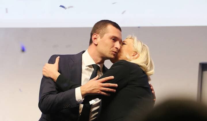 News Bilder des Tages Jordan Bardella aux cotes de Marine Le Pen a l occasion du congres du Rassemblement national a la Mutualite NEWS : Congres du RN- Paris - 05 11 2022 JonathanRebboah Panoramic  PESRK24022012