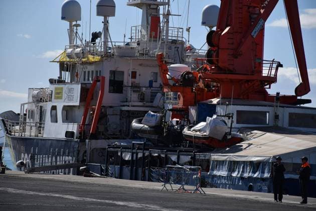November 6, 2022, CATANIA, Italia: The ship Humanity 1 of the SOS Humanity NGO docked at the port of Catania, Sicily, Italy, 06 November 2022. The ship carrying 179 migrants who were rescued at sea was initially forbidden to dock. Italy™s new interior minister said on 05 November that the government had adopted a decree to allow the ship to temporarily dock in order to let only minors and vulnerable people disembark. .ANSA ORIETTA SCARDINO CATANIA Italia - ZUMAa110 20221106_zaf_a110_015 Copyright: xOriettaxScardinox