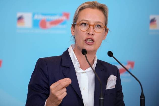 Statement der AfD Fraktion vor der Fraktionssitzung Aktuell, 08.11.2022, Berlin, Dr. Alice Weidel bei ihrem Statement im Vorfeld der Fraktionssitzung der AfD Bundestagsfraktion im Reichstagsgebaeude Berlin Berlin Deutschland *** Statement of the AfD parliamentary group before the parliamentary group meeting Current, 08 11 2022, Berlin, Dr Alice Weidel during her statement in advance of the parliamentary group meeting of the AfD parliamentary group in the Reichstag building Berlin Berlin Germany