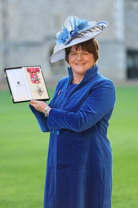 . 08 11 2022. Windsor, United Kingdom. Arlene Foster with her damehood after an Investiture at Windsor Castle, United Kingdom.  xStephenxLockx xi-Imagesx IIM-23912-0001