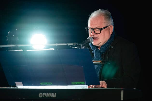 LIONHEART PEACE AWARD 2022 FOR BODO RAMELOW 09 11 2022 Weimar The awarding of the Lionheart Peace Prize, for persons who have rendered outstanding services to peace and reconciliation, to Bodo Ramelow on November 9, 2022 in the cinema hall of the Buchenwald Concentration Camp Memorial Singer Heinz Rudolf Kunze